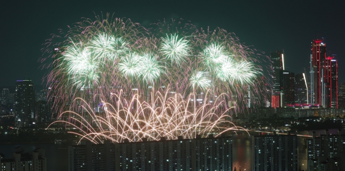 '2023 서울세계불꽃축제'의 모습/사진=뉴스1