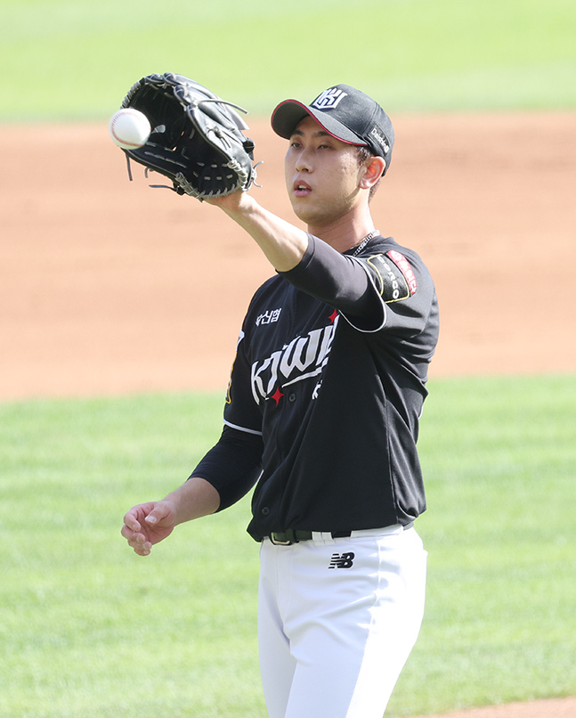 [포토] 김민수 '나 떨고 있니'