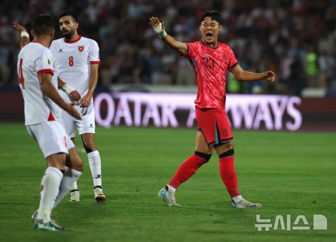 오현규, 대포알 중거리 'A매치 복귀골'+이재성 환상 헤더골... 홍명보호, 요르단에 2-0 승리 '亞컵 설욕 성공'