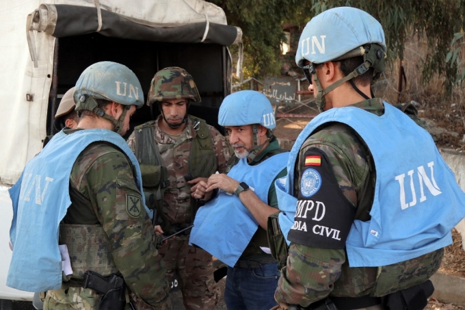  8 ٳ ֵ ȭ(UNIFIL) ٳ   ٳ  ϰ ִ. /AFPBBNews=1