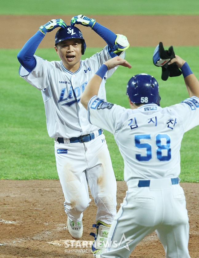 &#039;2024 KBO Ʈ ÷̿ 2&#039; Ｚ-LG 15 뱸 Ｚ̿ũ ȴ.  Ｚ () 7ȸ  1翡 2 Ȩ(Ÿ)   Ȩϰ ִ. /= 