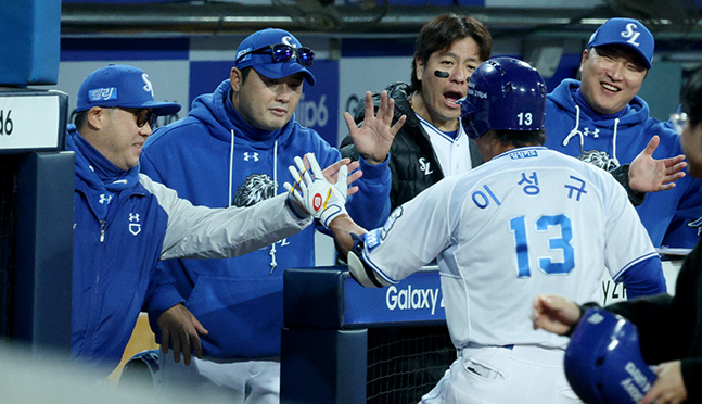 [포토] 박진만 감독 '이성규 믿었다'