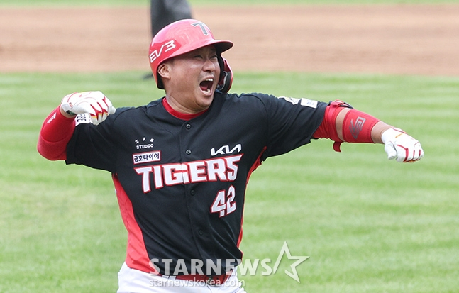 &#039;2024 KBO Ʈ ѱø 4&#039; Ｚ-KIA 26 뱸 Ｚ̿ũ ȴ.  KIA ± 3ȸ 2 翡 ¿  Ȩ   ȿϰ ִ. /= 