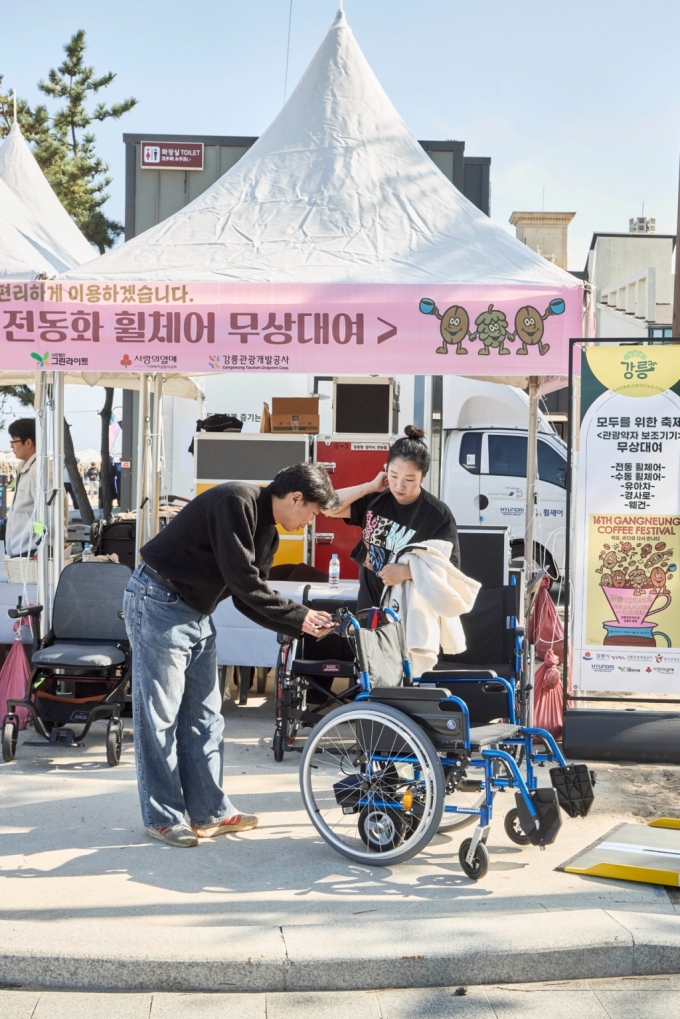 ‘휠셰어 이동식 대여소’ 운영 현장 모습/사진= 현대차그룹 제공