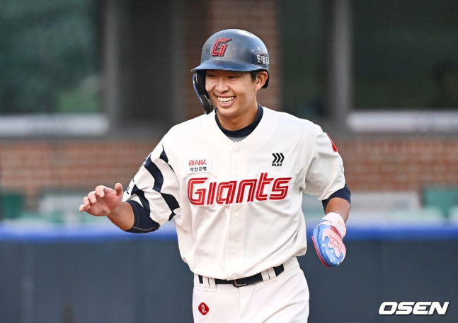 Ե μ 29  3  ߱忡  2024 -KBO Fall League  6ȸ   ø  ̼Ҹ  ִ. 