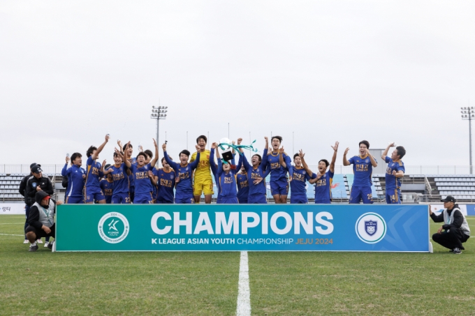 울산HD의 우승 세리머니. /사진=한국프로축구연맹 제공