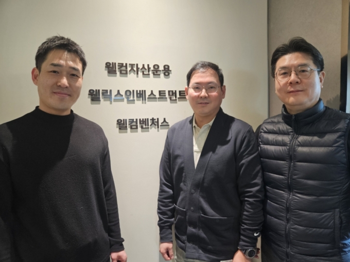 왼쪽부터 에스티리테일 김태성 대표, 웰컴벤처스의 서종호 부장, 이승휘 전무/사진제공=인천테크노파크