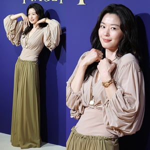 걸친 것만 '4억' 훌쩍…전지현, 한 줌 허리 돋보인 슈트 패션