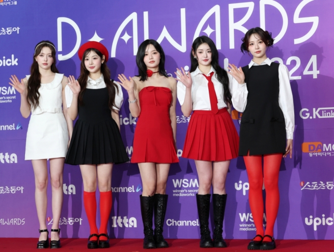 5인조 그룹으로 재정비한 뒤 활발히 활동 중인 그룹 피프티피프티. 문샤넬(왼쪽부터), 예원, 키나, 아테나, 하나 /사진=뉴스1