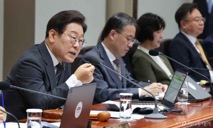 "AI·신산업 육성 시급" 정부 1.2조 추경 소식에…투자업계 "환영"