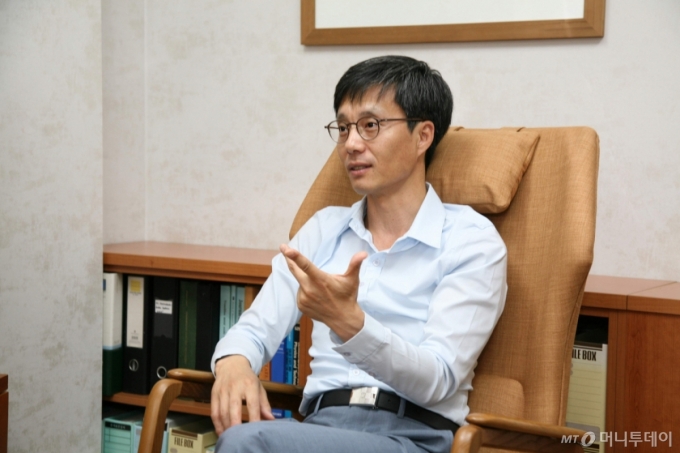 2025년 대한민국 최고과학기술인상 수상자인 황철성 서울대 재료공학부 교수 /사진=과학기술정보통신부
