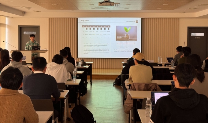 지난 29일 서울대학교 창업지원단과 알토스벤처스가 함께한 IR Meet Up 에서 안상일 파트너가 발표를 진행하고 있다./사진제공=알토스벤처스