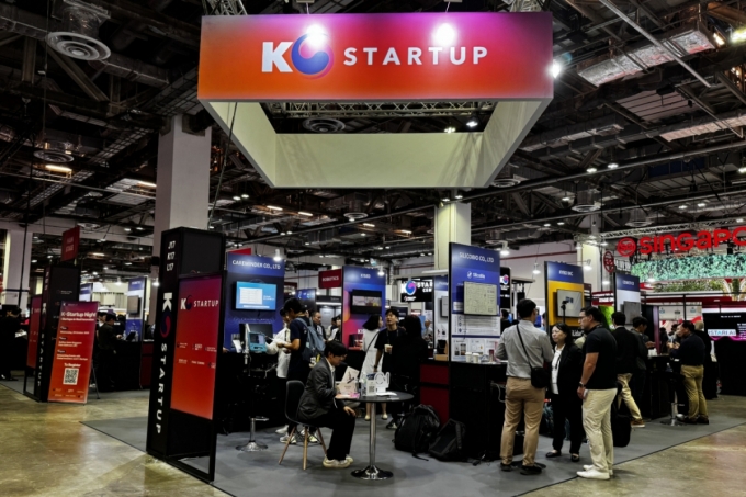 10월 29일부터 31일까지 싱가포르에서 열린 &#039;스위치2025&#039;의 K스타트업 통합관 /사진=창업진흥원