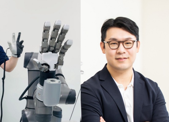 김영진 테솔로 대표와 로봇핸드/사진=테솔로, 디캠프
