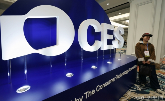 (라스베이거스(미국)=뉴스1) 황기선 기자 = 세계 최대 IT(정보기술)&middot;가전 전시회 'CES 2026' 개막을 이틀 앞둔 4일(현지시간) 미국 네바다주 라스베이거스 호텔에 홈보물이 설치돼 있다. 2026.1.5/뉴스1  Copyright (C) 뉴스1. All rights reserved. 무단 전재 및 재배포,  AI학습 이용 금지. /사진=(라스베이거스(미국)=뉴스1) 황기선 기자
