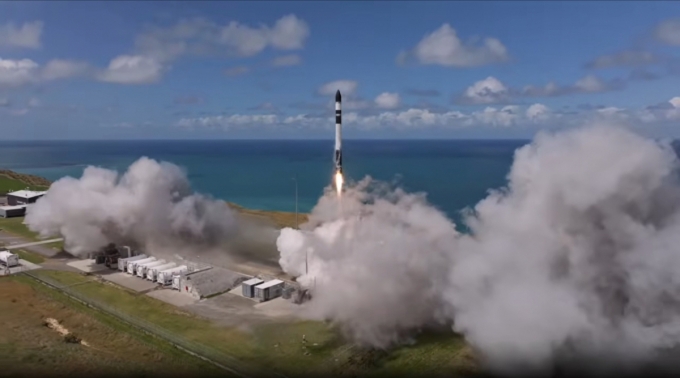 &lsquo;초소형군집위성 검증기&rsquo;를 탑재한 Rocket Lab社의 일렉트론(Electron) 발사체 발사 모습./사진=우주청