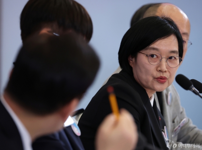 (서울=뉴스1) 허경 기자 = 한성숙 중소벤처기업부 장관이 30일 청와대에서 열린 국가창업시대 전략회의  'K-스타트업이 미래를 만든다'에서 '모두의 창업프로젝트'를 주제로 보고를 하고 있다. 2026.1.30/뉴스1  Copyright (C) 뉴스1. All rights reserved. 무단 전재 및 재배포,  AI학습 이용 금지. /사진=(서울=뉴스1) 허경 기자