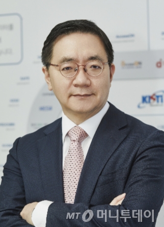 이식 한국과학기술정보연구원장