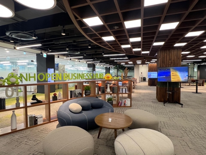NH오픈비즈니스허브가 협업 스타트업에 무상 제공하는 공유 오피스 및 라운지/사진=NH오픈비즈니스허브