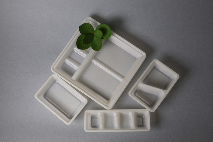 더데이원랩의 대체원료 플라스틱으로 만든 배달용기 /사진제공=더데이원랩