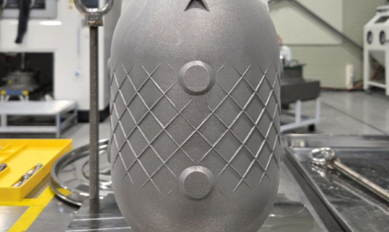 지지 구조 없는 적층제조(3D 프린팅) 공정 기술로 생산한 돔형 티타늄 고압탱크/사진=이노스페이스 