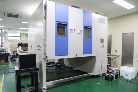 레이저 출력 안정성 평가를 위한 온습도 환경 챔버/사진=기계연