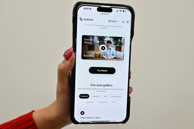 (베이징 AFP=뉴스1) = 인공지능(AI) 비서 도구 마누스(Manus)의 소개 화면. 2025.3.11./뉴스1  ⓒ AFP=뉴스1  Copyright (C) 뉴스1. All rights reserved. 무단 전재 및 재배포,  AI학습 이용 금지. /사진=(베이징 AFP=뉴스1) 