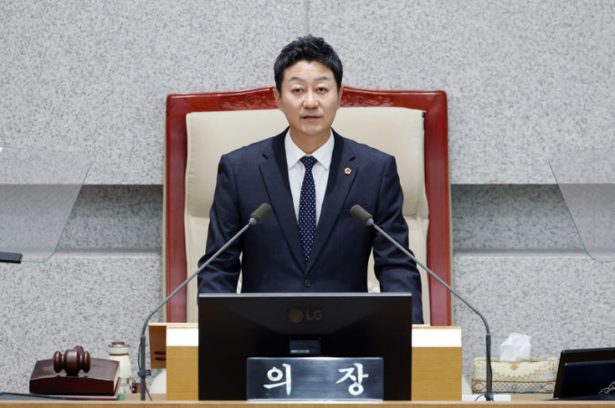 김진경 경기도의회 의장 "협치 이룬 4년 지방자치 발전 밑거름될 것"
