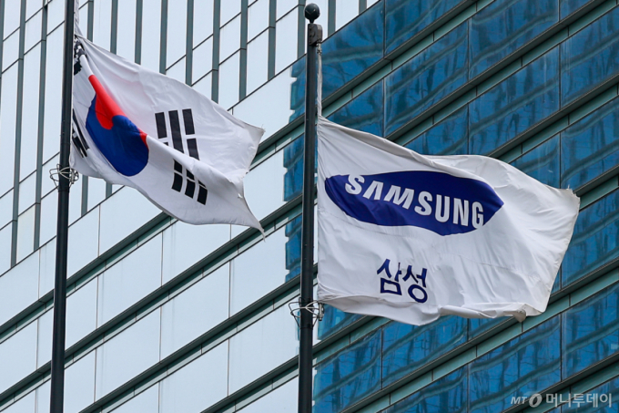 "중국 CXMT 상장이 삼성전자 주가 재평가 방아쇠 될 것"-KB