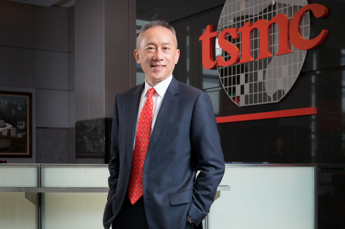 '가격 안올린다'던 TSMC, 칩 가격인상 시사 "인플레탓 비용상승"