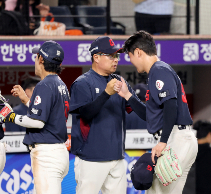 김진욱 5⅔이닝 역투+조세진 싹쓸이 3루타 폭발! '패패패패패승' 롯데 5연패 탈출→김태형 감독 통산 800승 위업