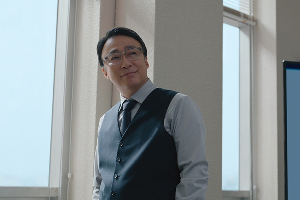 '참교육' 이성민, "시끄러" 통쾌한 일갈...연기로 완성한 '참어른의 정석'