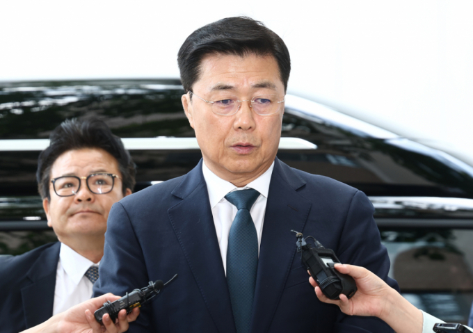 특검, '비상계엄 정당화 메시지 전달 의혹' 홍장원 전 차장 재소환