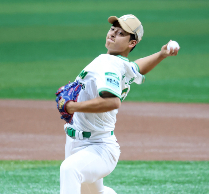 [포토]'오늘은 2승을 꼭 따내고싶다!' 키움 박준현