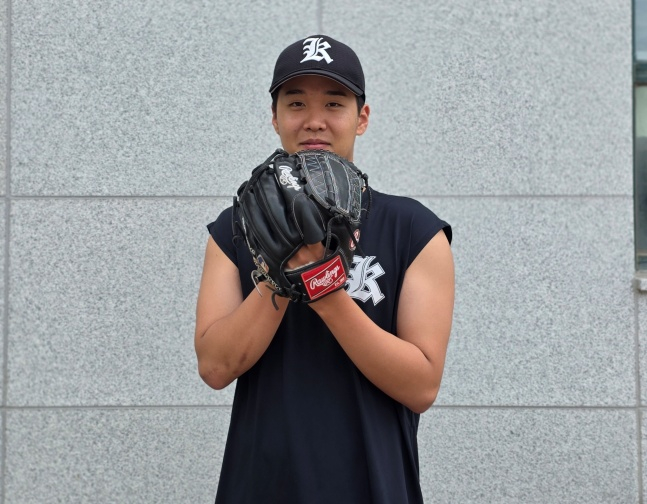 "휠러에게 싱커, 산체스에게 체인지업 배웠다" KBO 1순위 후보 박찬민은 '왜' 미국으로 향했나 [인터뷰]