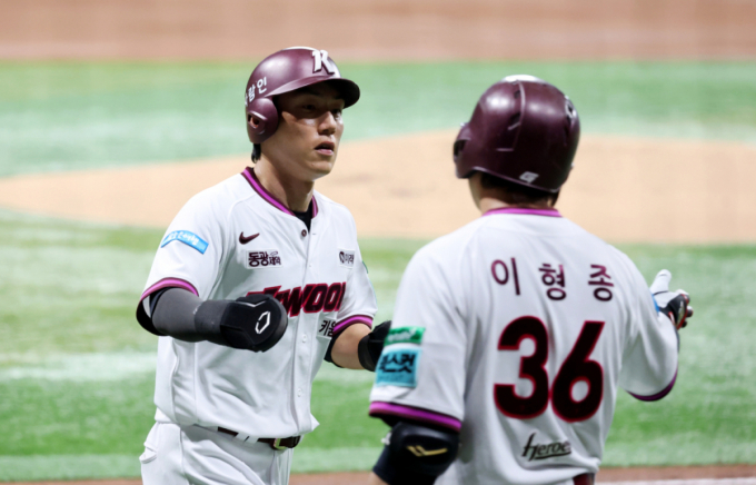 '1:3→4:3' 키움 또 끝내기! 9회말 '돌아온 영웅' 서건창 끝내기 적시타로 한화 격파→3연패 탈출 [고척 현장리뷰]