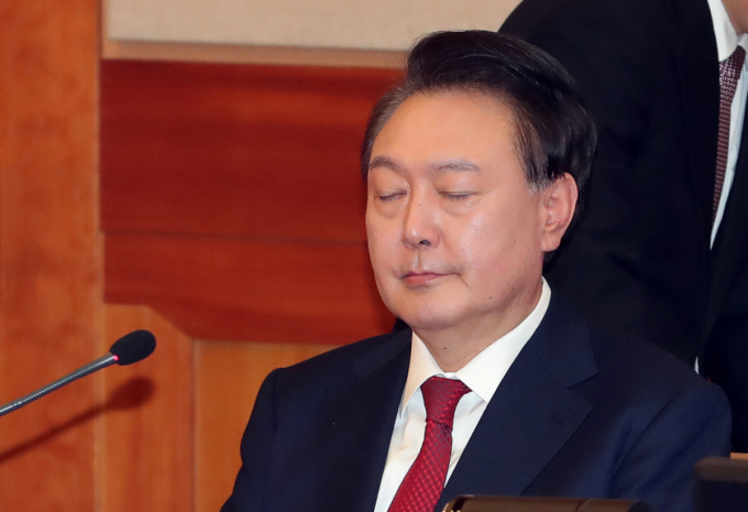 [속보] 윤석열, 종합특검 조사 출석 약 9시만 만에 종료