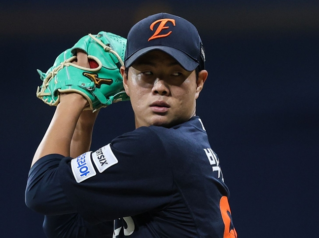 '5회까지 퍼펙트→첫 QS' KBO 육성 '최초' 데뷔 선발승 주인공, 6⅓이닝 2실점 미쳤다! 패전에도 빛난 '불꽃 박준영'