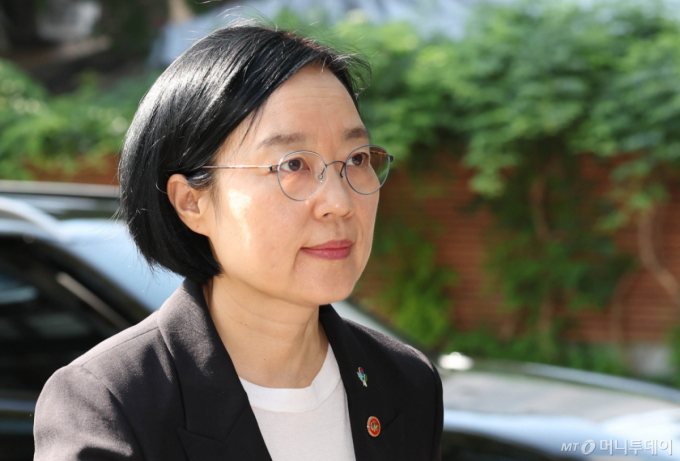국민의힘 "한성숙, 불법증축 방치"…민주당 "청문회·검증 과정 신뢰"