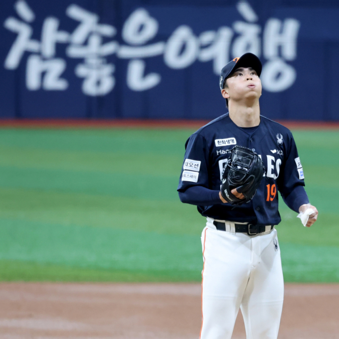 [포토]'로젠버그와 좌완 맞대결' 한화 왕옌청