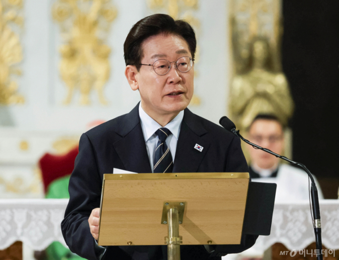"창을 쳐서 낫을 만들리라"…李 대통령, 바티칸서 한반도 평화 메시지
