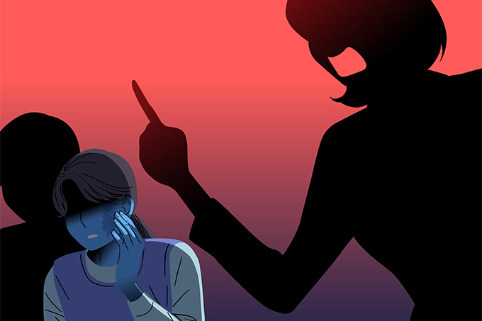 집에 생후 4일된 아기 두고…"주문 잘못 됐잖아" 치킨집 직원 찌른 자매