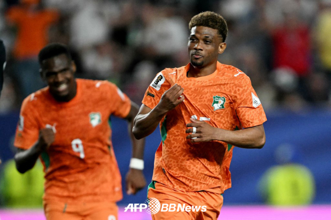 韓 4-0 대파했던 코트디부아르, '골대 2회 불운' 에콰도르 1-0 꺾고 월드컵 첫 승