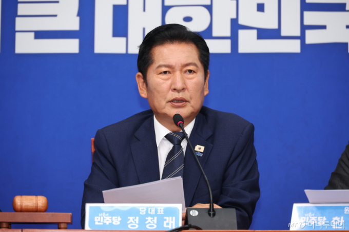 정청래, 유럽 순방 李대통령에 "월드클래스, 세계적 지도자로 자리매김"