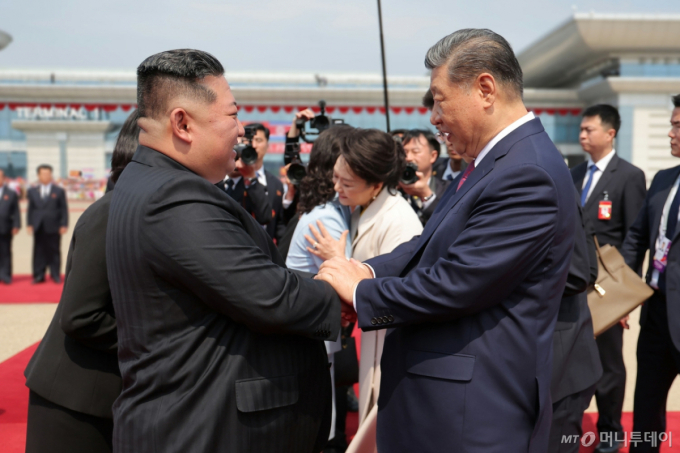 시진핑에 "생일 축하" 축전 보낸 김정은…북중 밀착 과시