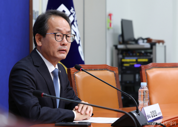 與 "국힘 재선거 소청, 선거 불복 선언…음모론 선동 중단해야"