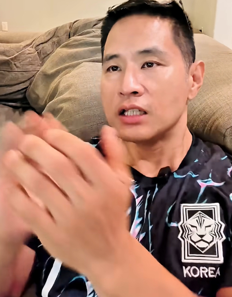 "한국 안 간다"던 유승준…국대 유니폼 입고 "누가 뭐래도 대한민국"