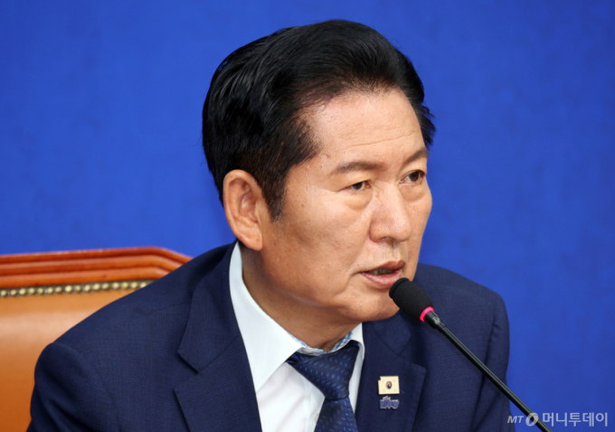 정청래 "당의 주인은 당원" 연임 도전 시동…당내선 "명분 없다"
