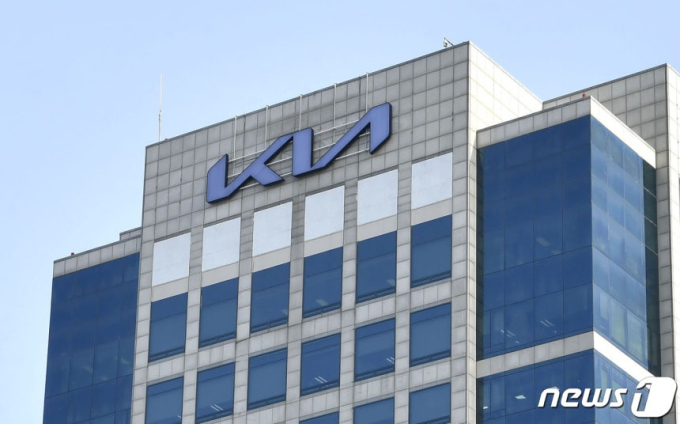 기아, 대형 버스 생산 중단 공식화…中 저가 전기차·환경 규제 영향