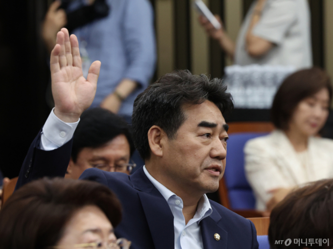 당대표 비서실장 박준태 "대안과미래 해체"…이성권 "당장 朴 경질"